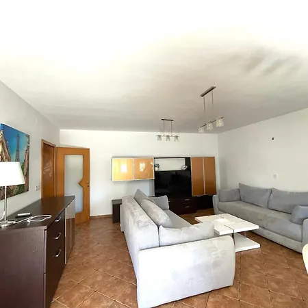 Apartament Lejla *