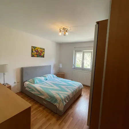 Lejla *
